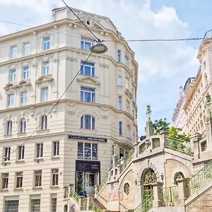 Mozart - Newly Renovated Vendégház